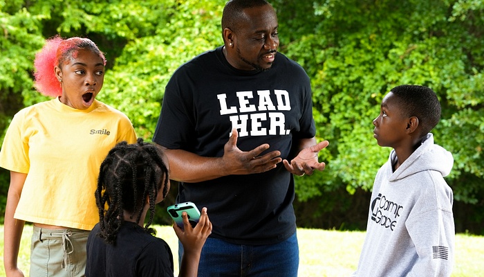 Mentor talking to kids